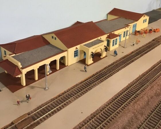 HO scale model of the ATSF Pasadena Depot, scratch built from a depot plans book obtained at a SFRH&MS convention. Model by Tom Cockle. Photo by Tom Cockle ATSF Pasadena, CA depot (model by Tom Cockle)