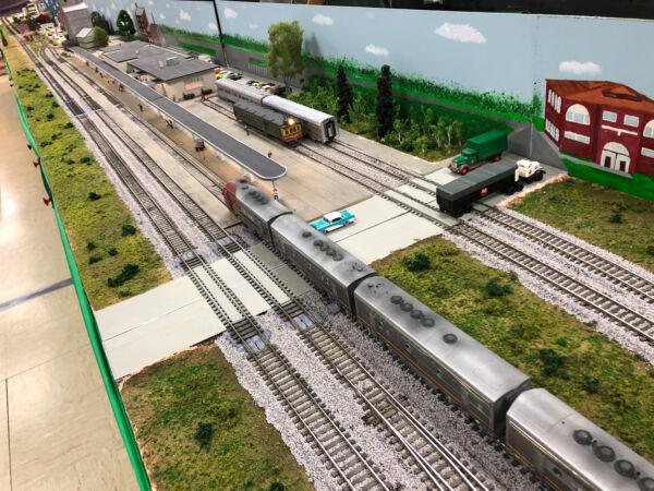 ATSF Topeka, Kansas Depot as it appeared in the 1950s. Scratchbuilt model and photo by Andrew Bobis. Topeka, Kansas Depot, ca. late 1950s (model)