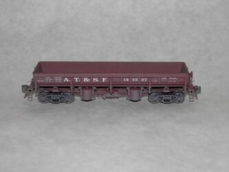 ATSF #185597 is a Ga-42, 30-yard air dump car built by Mago in 1928. This is a W&R brass model. Model and photo by MSFM Ian MacKellar. ATSF Ga-42 air dump #185597 (model)